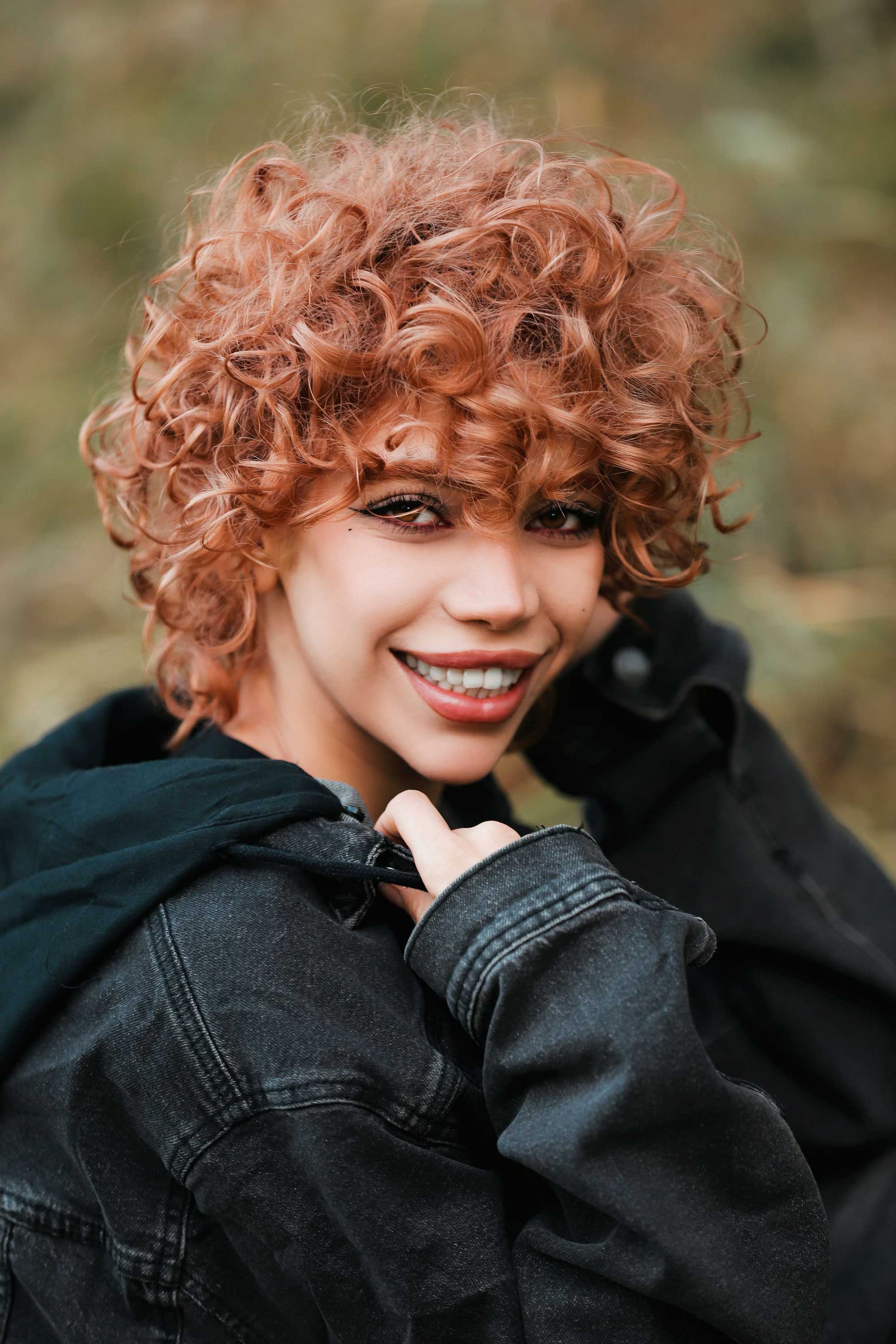 Lockenfrisur – Inspiration für Locken und Dauerwelle bei NewStyle