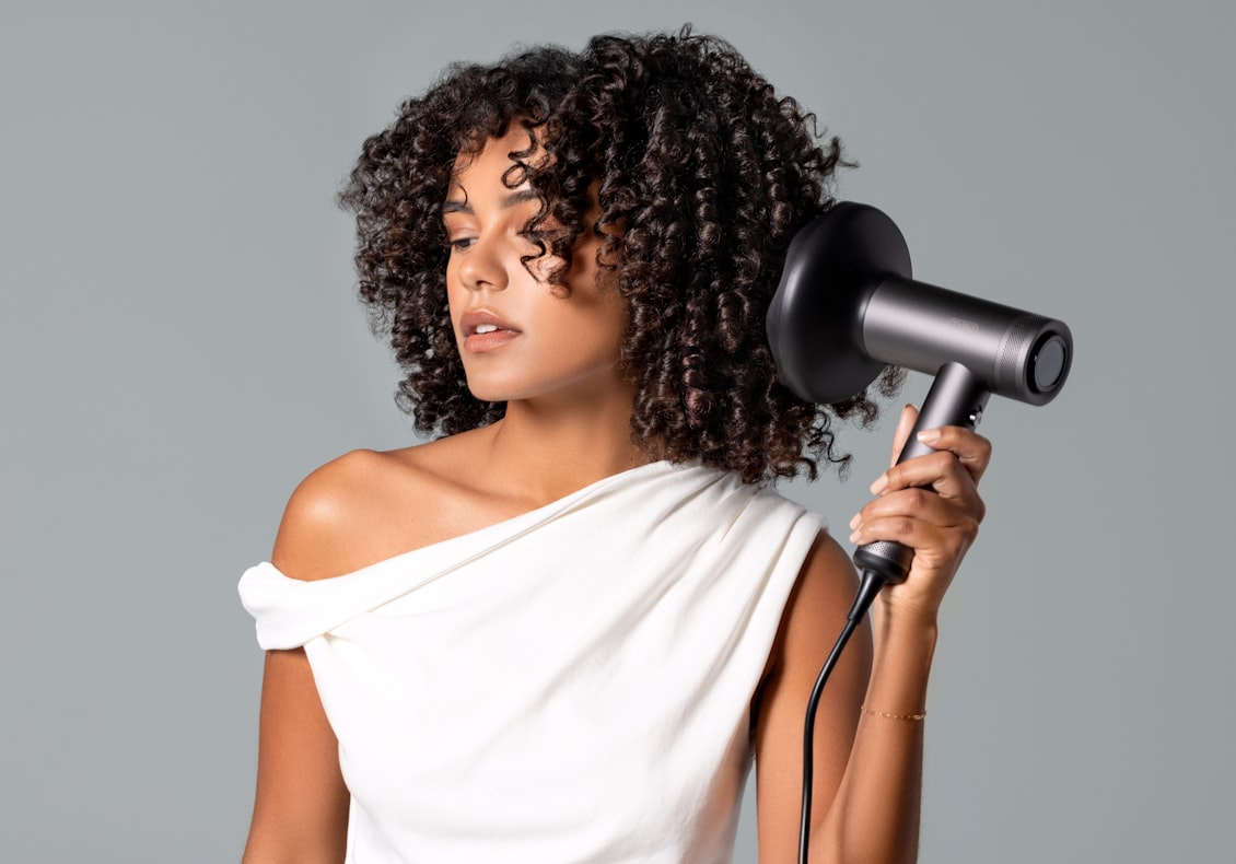 Lockenfrisur – Inspiration für Locken und Dauerwelle bei NewStyle